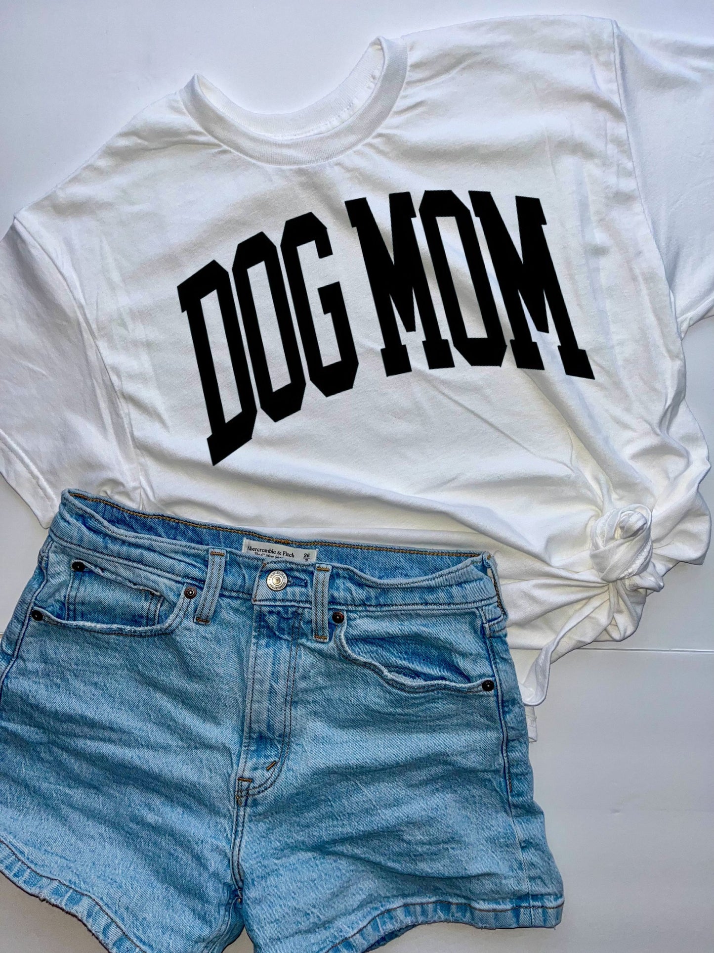 Dog Mom Tee