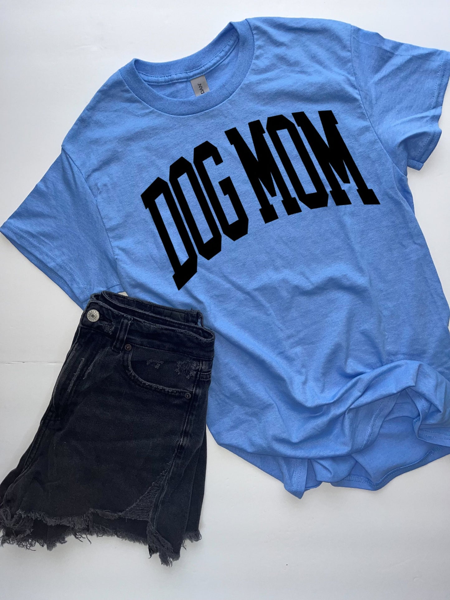 Dog Mom Tee